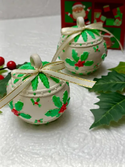 Lumânare Artizanala glob – aromă Christmas